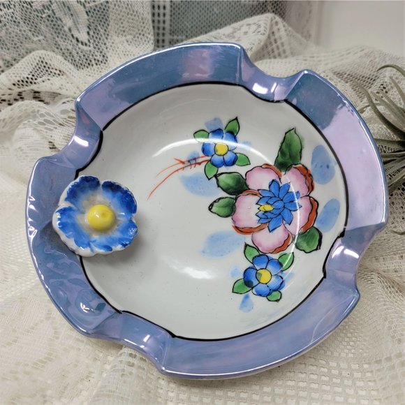 Vintage Ashtray Trinket Dish Raised Flower Japan - Picture 2 of 7
